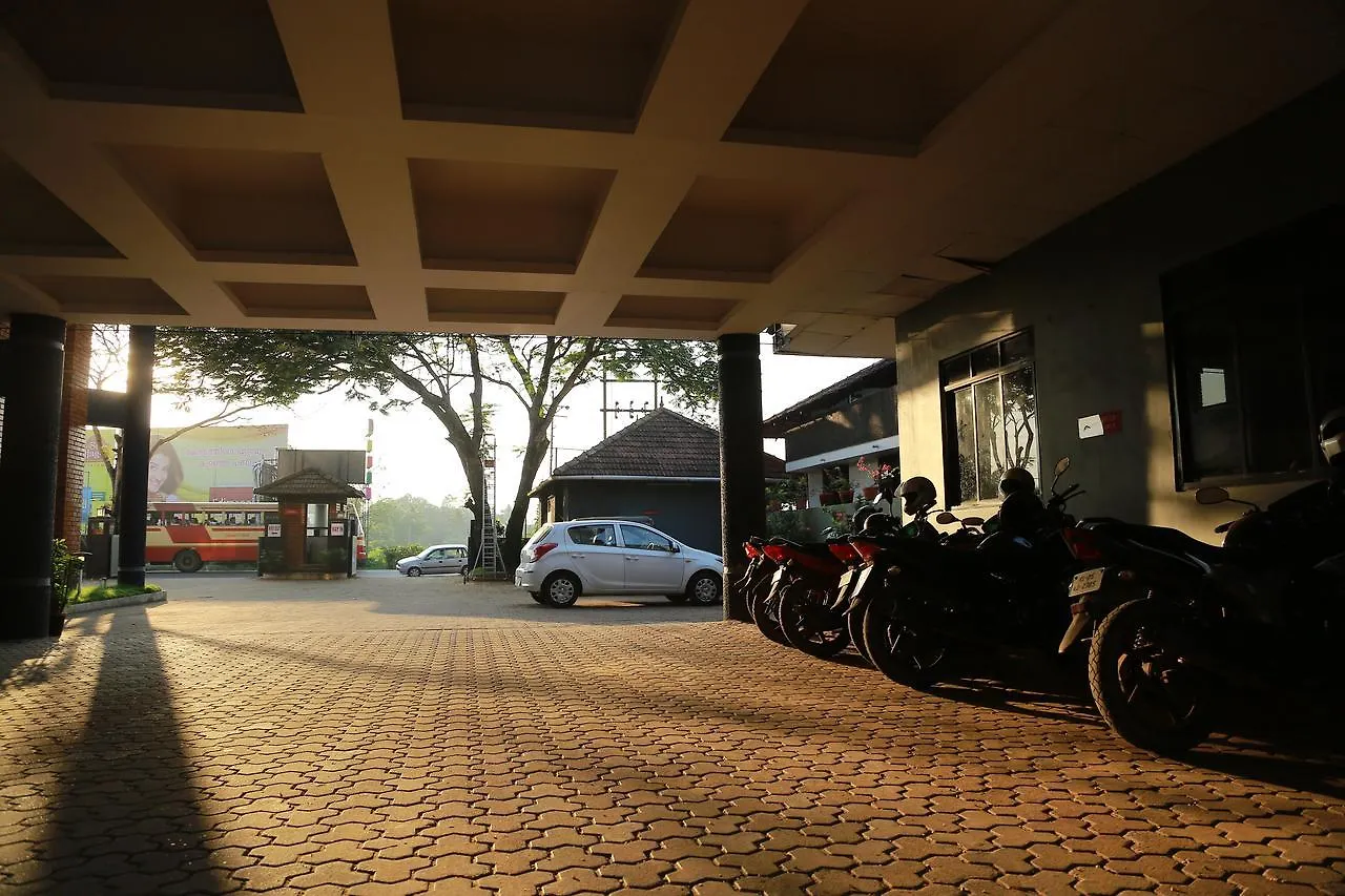 Hotel Breezeland Ramankari